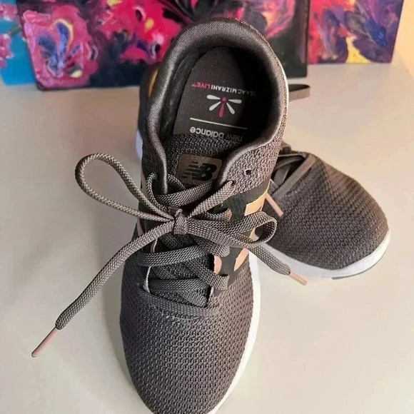 New Balance Sneakers - Picture 4 of 8